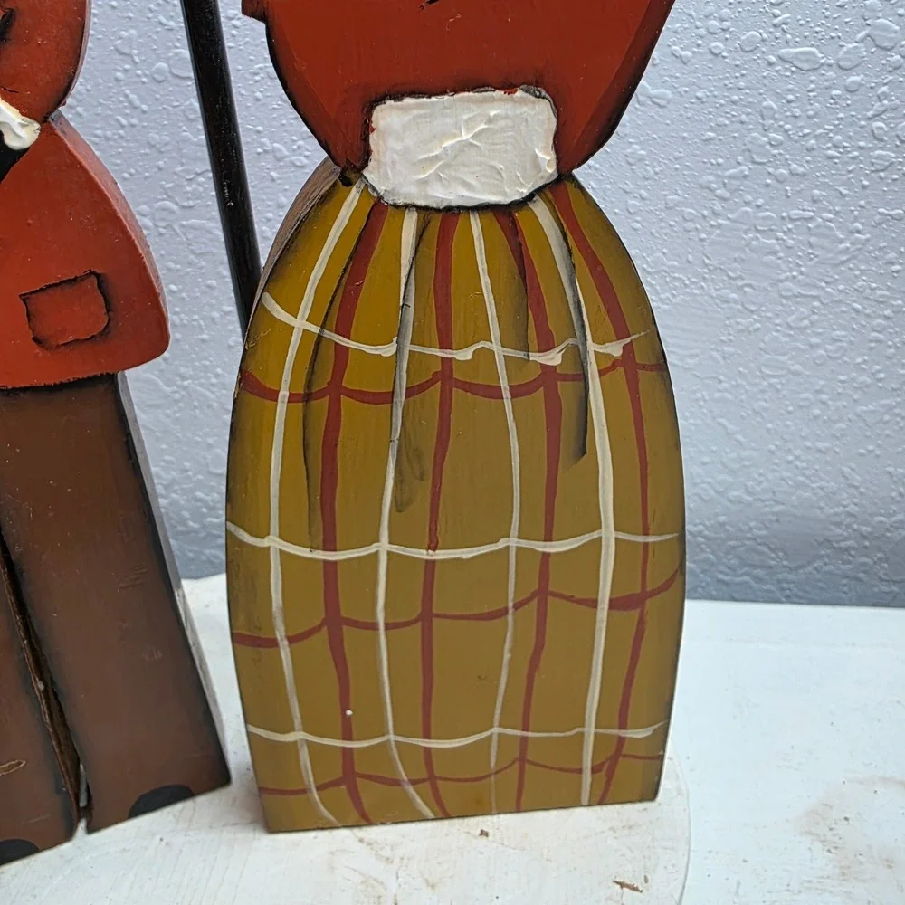 CLEARANCE 💲6️Vintage 70s Hand Painted Wood Christmas Carolers‎ Lantern Folk Art